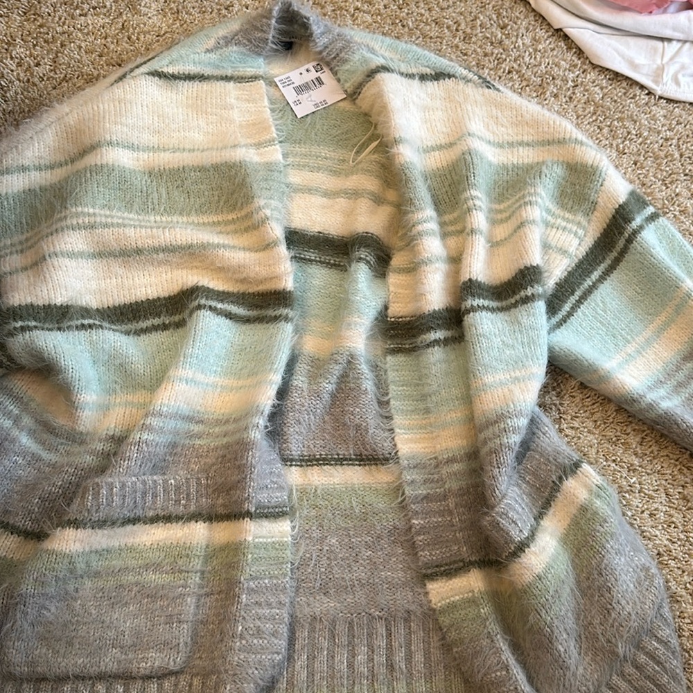 American eagle cardigan